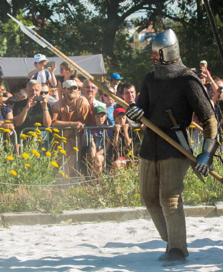 Karel Murgaš v historickém oděvu